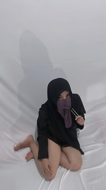 Hijab Camilla Nude Leaks OnlyFans Photo 69