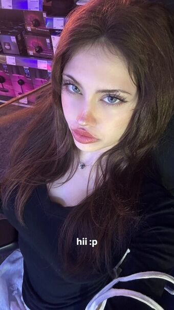 Hirixie Nude Leaks OnlyFans Photo 1