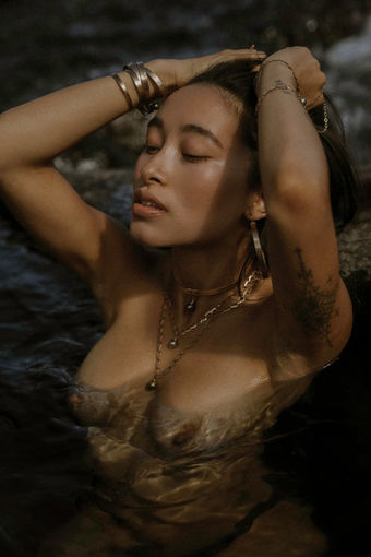 Hitomi Mochizuki Nude Leaks OnlyFans Photo 6