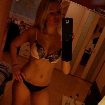 Hollaura Nude Leaks OnlyFans Photo 72