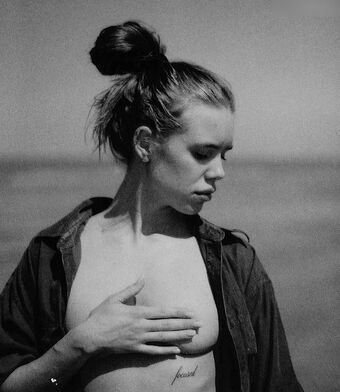Hollaura Nude Leaks OnlyFans Photo 76