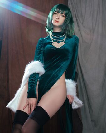 Holly White \ Holly.13.White