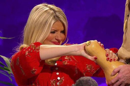 Holly Willoughby Nude Leaks OnlyFans Photo 6