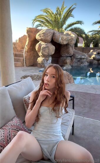 hollyfox18