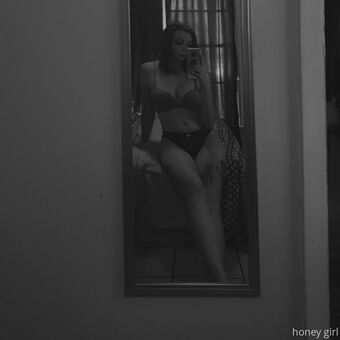 honey-girl Nude Leaks OnlyFans Photo 13
