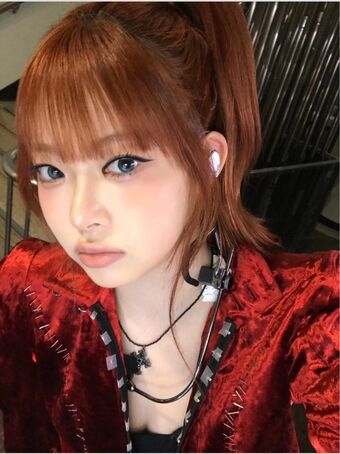 Hong Eunchae 홍은채 Nude Leaks OnlyFans Photo 1