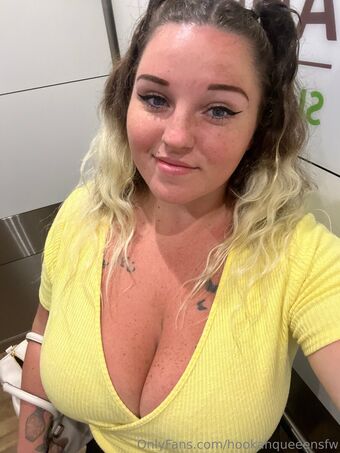 hookahqueeensfw Nude Leaks OnlyFans Photo 24