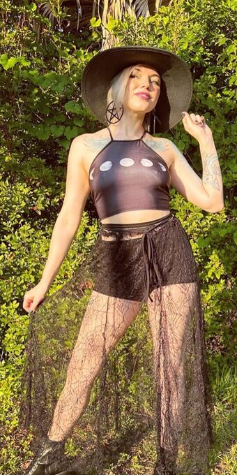 Hythrall Nude Leaks OnlyFans Photo 13