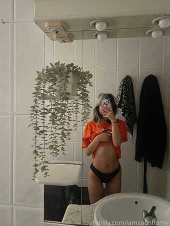 iamsadnhorny Nude Leaks OnlyFans Photo 22