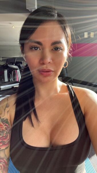 imlevitating88 Nude Leaks OnlyFans Photo 1