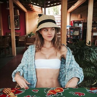 Isabelle Cornish Nude Leaks OnlyFans Photo 23