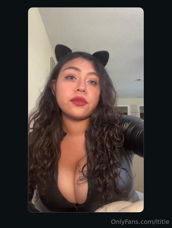 ititie Nude Leaks OnlyFans Photo 17