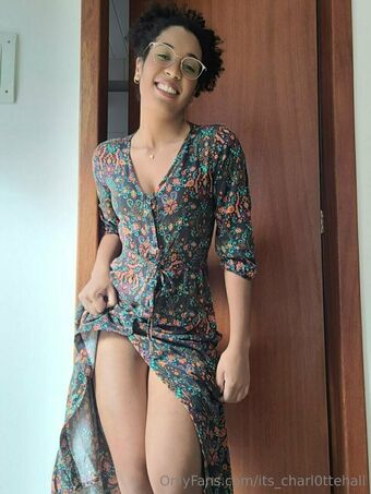 its_charl0ttehall