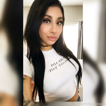 itsizzybixtch Nude Leaks OnlyFans Photo 6