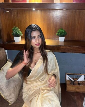 itz_me_saheli_official