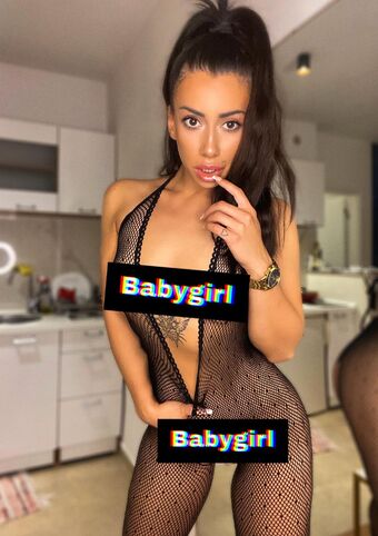 Ivana Puzic Nude Leaks OnlyFans Photo 11