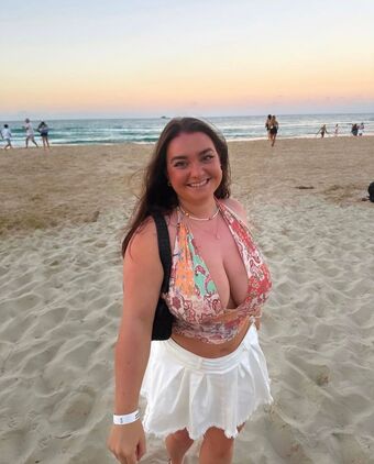 izzylareina Nude Leaks OnlyFans Photo 20