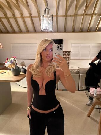 izzytaffs Nude Leaks OnlyFans Photo 203