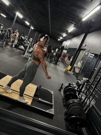Jen_erhardt_ifbbpro