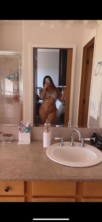 juicyrosii Nude Leaks OnlyFans Photo 9