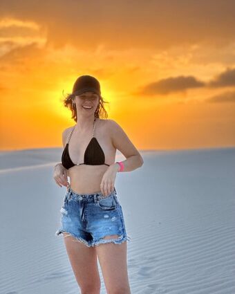 Julia K Barni Nude Leaks OnlyFans Photo 17