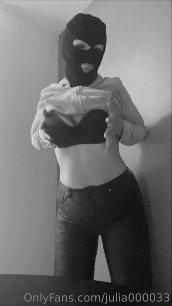 julia000033