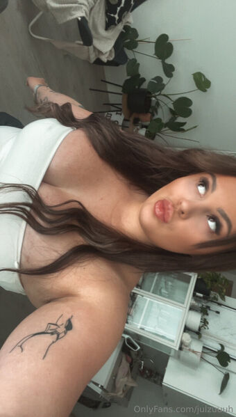 julzuuuh Nude Leaks OnlyFans Photo 17