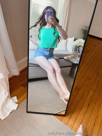 junecassandra Nude Leaks OnlyFans Photo 40