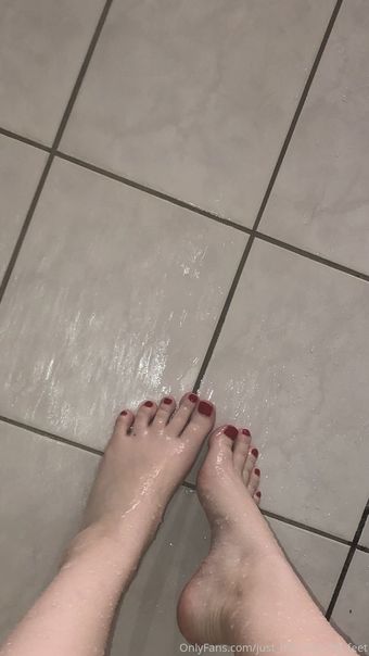 just_me_and_my_feet Nude Leaks OnlyFans Photo 4