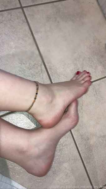 just_me_and_my_feet Nude Leaks OnlyFans Photo 6