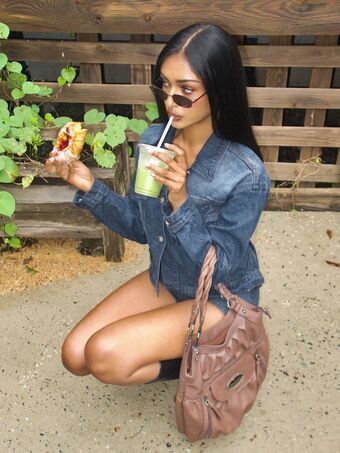 Kaaviya Sambasivam Nude Leaks OnlyFans Photo 72