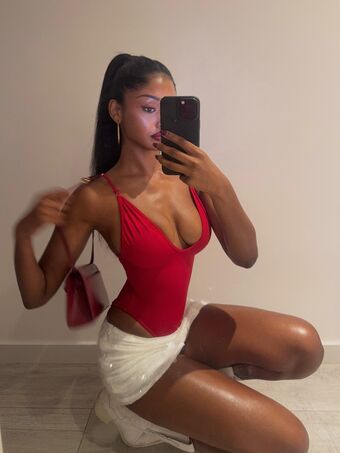 Kaaviya Sambasivam Nude Leaks OnlyFans Photo 74