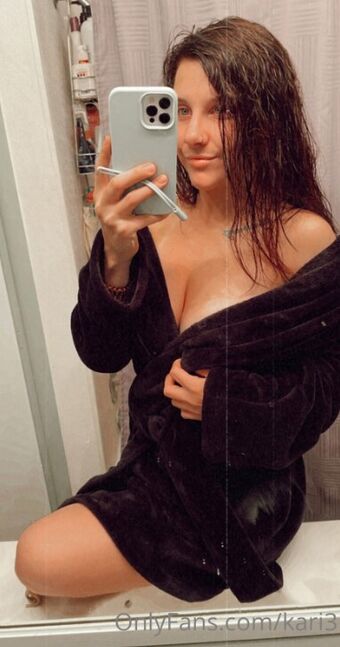 Kari3 Nude Leaks OnlyFans Photo 1