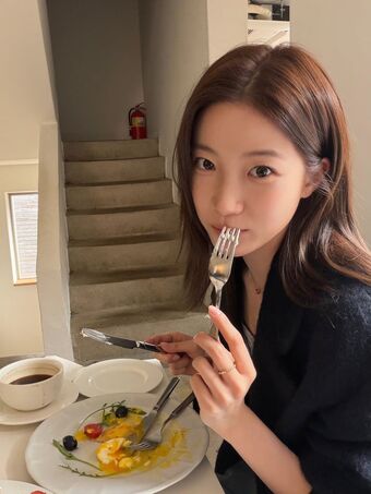 Kazuha Nakamura 中村 一葉 | LESSERAFIM Nude Leaks OnlyFans Photo 94