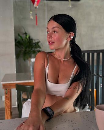 Kerri Sky