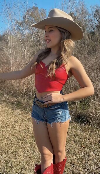 Kiara Louviere Nude Leaks OnlyFans Photo 47