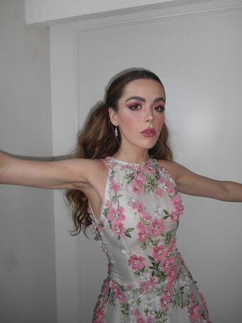 Kiernan-shipka Nude Leaks OnlyFans Photo 1029