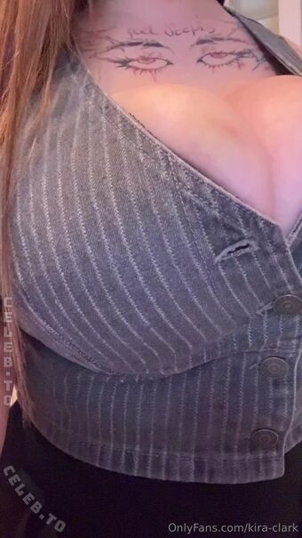 Kira Clark Nude Leaks OnlyFans Photo 132