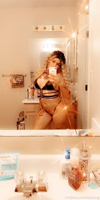 Kitty Hung Nude Leaks OnlyFans Photo 19