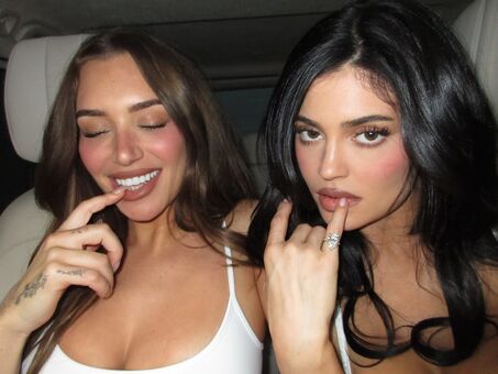 Kylie-jenner Nude Leaks OnlyFans Photo 2110