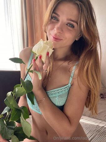 lady_cooper