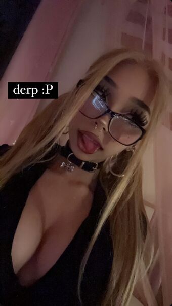 lapbrat zowey spittykitten poutikitty