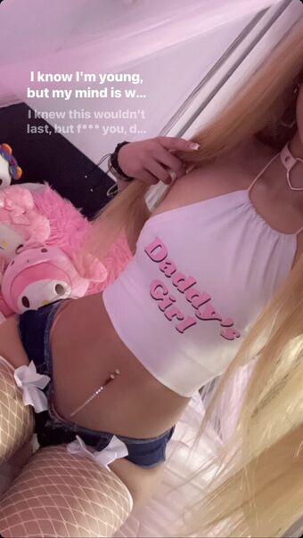 lapbrat zowey spittykitten poutikitty