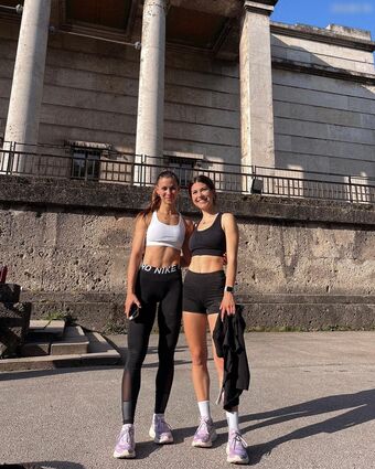 Larissa Merlyn Selena (larissahausler)