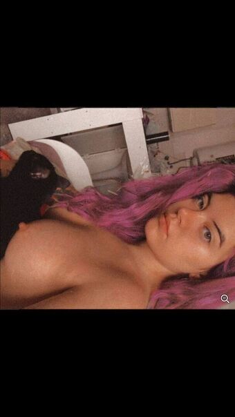 Laura Cruz Nude Leaks OnlyFans Photo 15