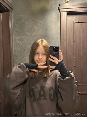 laura22777