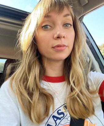 Lauren Lapkus Nude Leaks OnlyFans Photo 38