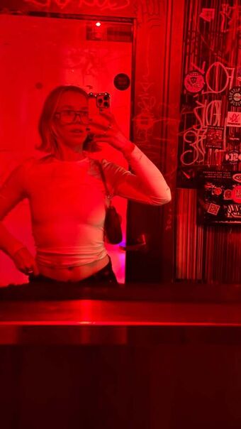 Lauren Lyle Nude Leaks OnlyFans Photo 23