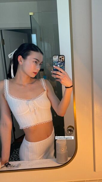 Lauren Tsai Nude Leaks OnlyFans Photo 40
