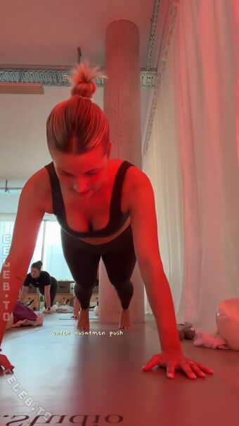 Lea Breuer Nude Leaks OnlyFans Photo 173